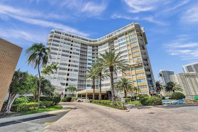 Golden Isles Lakes Area Condo For Sale in Hallandale Beach Florida