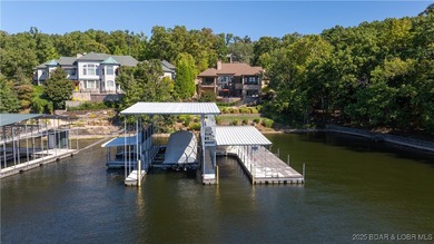 In The Villages at Shawnee Bend, this Lakefront estate blends - photo 54