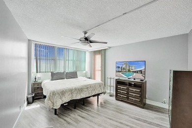 Experience refined coastal living in this elegant 2BR/2BA condo - photo 6