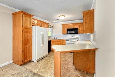 S T E R L I N G__E S T A T E S is a much-coveted, age-restricted