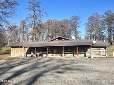 Reelfoot Lake Commercial For Sale in Tiptonville Tennessee