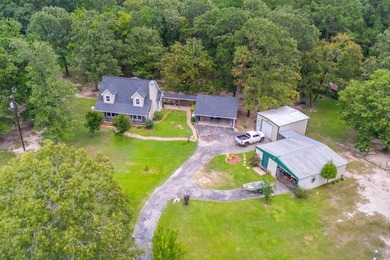 Lake Sam Rayburn  Home For Sale in Huntington Texas