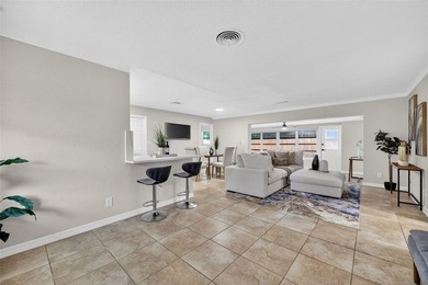 Welcome to this beautifully maintained 4-bedroom, 3-bathroom - photo 3