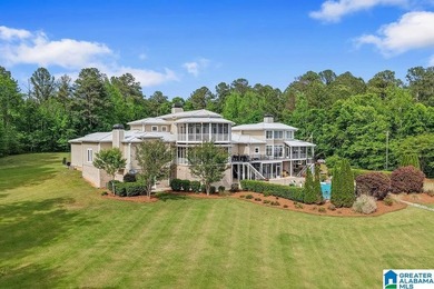 Experience the kind of lakefront estate that is convenient to - photo 11