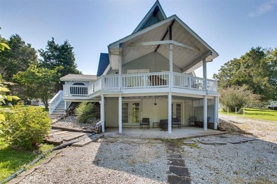 Stunning and undoubtedly tempting, 273 Shady Acres Rd delivers - photo 11