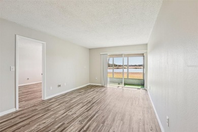 Welcome home to this beautifully renovated 2-bedroom, 1.5-bath - photo 12