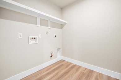 Coastal charm meets modern comfort in The Islands of Rockport! - photo 13