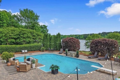 Experience the kind of lakefront estate that is convenient to - photo 17