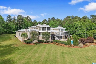 Experience the kind of lakefront estate that is convenient to - photo 21