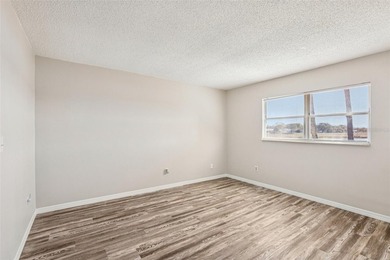 Welcome home to this beautifully renovated 2-bedroom, 1.5-bath - photo 21