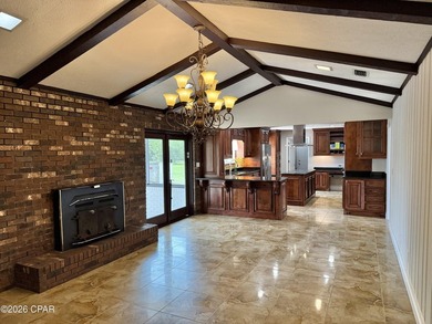 Beautifully remodeled all-brick rancher situated on a spacious - photo 22