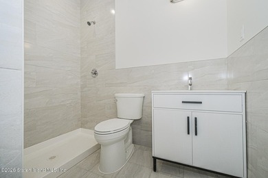 An exceptional extra large new construction 6/6 two-family semi - photo 25