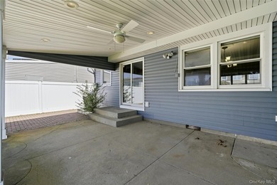 Get Ready To Call This Massapequa Shores 5 Bedroom, 2.5 Bath - photo 26