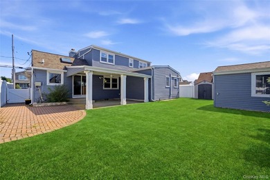 Get Ready To Call This Massapequa Shores 5 Bedroom, 2.5 Bath - photo 30