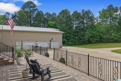 Experience the kind of lakefront estate that is convenient to - photo 33