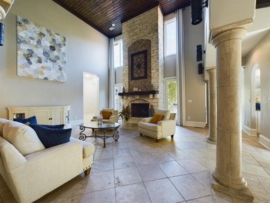 24hr notice to show: This beautiful home has custom