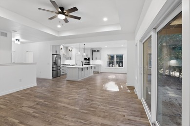 Beautiful new build on a large wooded lot in an up-and-coming - photo 8