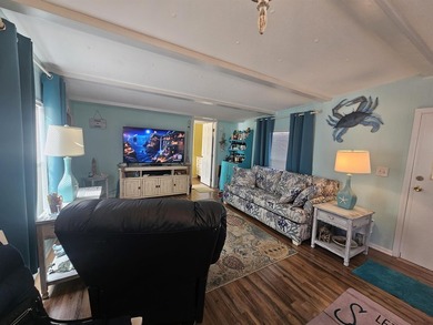 Located in beautiful North Myrtle Beach, South Carolina, near - photo 5
