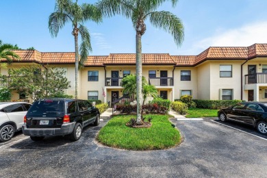 Lake Condo For Sale in Lake Worth, Florida