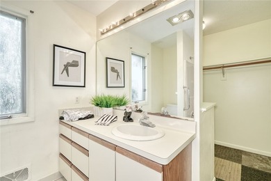 Welcome to 14 Gailhaven Court! Located on a quiet cul-de-sac in - photo 11