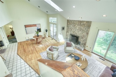 Welcome to 14 Gailhaven Court! Located on a quiet cul-de-sac in - photo 15