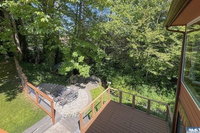 Tucked into a peaceful, creekside setting, this 3-bedroom - photo 21