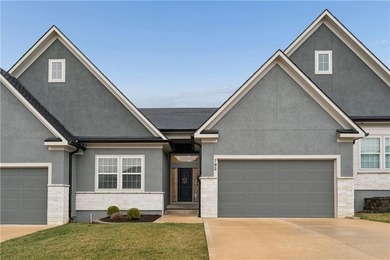 Lakewood Lakes Townhome/Townhouse For Sale in Lees Summit Missouri