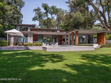 Discover this private modern riverfront estate on the Saint - photo 3