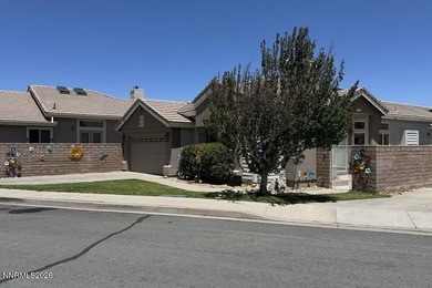 Best views in all of Reno!!! This Lakeridge Springs home feels - photo 3