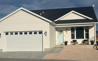 Short term rental approved home, For Sale! Home to be sold with - photo 2