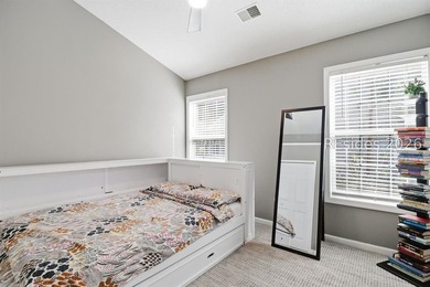 Welcome to this beautifully maintained one-story, 3-bedroom - photo 9