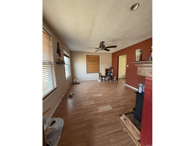 Looking for an affordable investment or a cozy place to make - photo 9