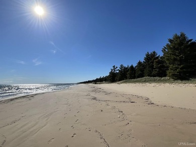 A once-in-a-generation offering on the north shore of Lake - photo 44