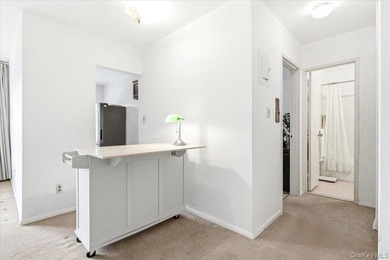 Affordable & Pet-Friendly Forest Hills Coop with Easy Street - photo 10