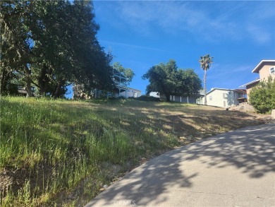 Lake Lot For Sale in Bradley, California