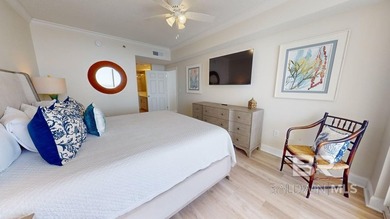 This beautifully refurbished 4-bedroom, 4-bath condominium - photo 15