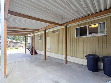 Move-in ready, comfortable double wide little gem located in - photo 15