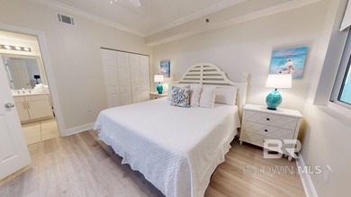 This beautifully refurbished 4-bedroom, 4-bath condominium - photo 21