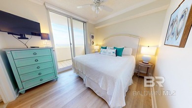 This beautifully refurbished 4-bedroom, 4-bath condominium - photo 28