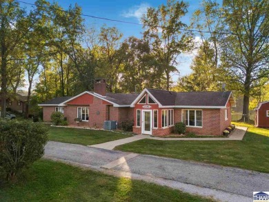 Lake Home For Sale in Sullivan, Indiana