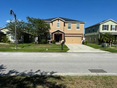 (private lake, pond, creek) Home Sale Pending in Saint Cloud Florida