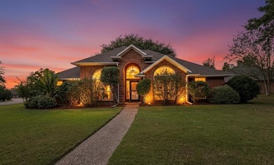 Lake Home Active Under Contract in Whitehouse, Texas