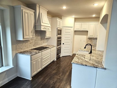 New Astoria Homes built in Rock Creek Resort. 6 car Super Stall - photo 6