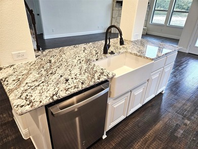 New Astoria Homes built in Rock Creek Resort. 6 car Super Stall - photo 8