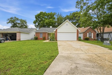 BLUEWATER BAY CHARMER - MINUTES TO DESTIN & THE BEACHES! Welcome - photo 2