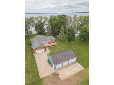 Genuinely unique MilleLacs Lake property with 250' of west - photo 3