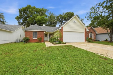 BLUEWATER BAY CHARMER - MINUTES TO DESTIN & THE BEACHES! Welcome - photo 4