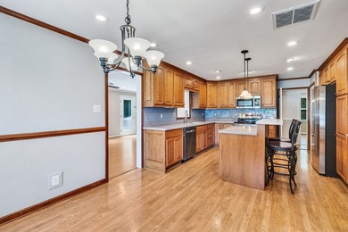 Welcome to 34 Oakland Street, a well-maintained and - photo 11