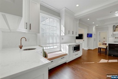 An extraordinary red-brick and stone colonial estate awaits on 2 - photo 13