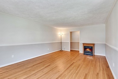 Welcome to 34 Oakland Street, a well-maintained and - photo 20